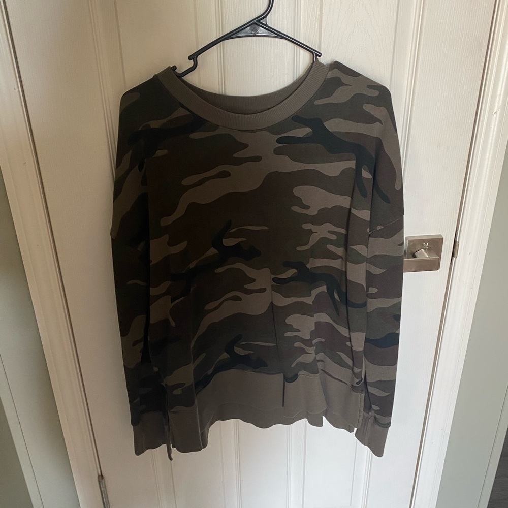 Women’s time and tru sweater